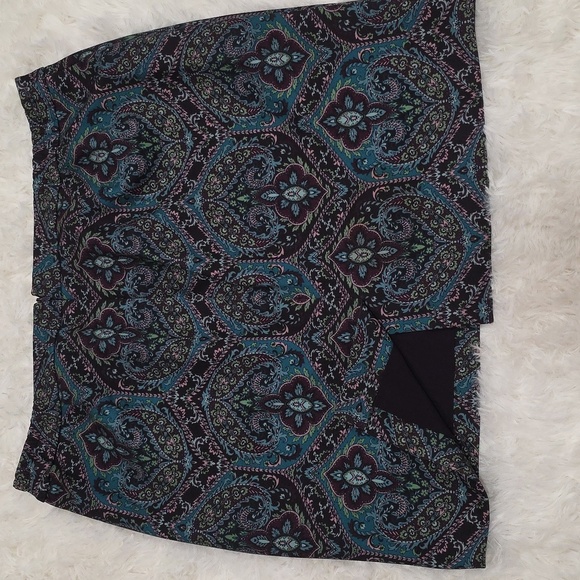 Talbots Multicolor Patterned Skirt. Size 16WP - Picture 5 of 5